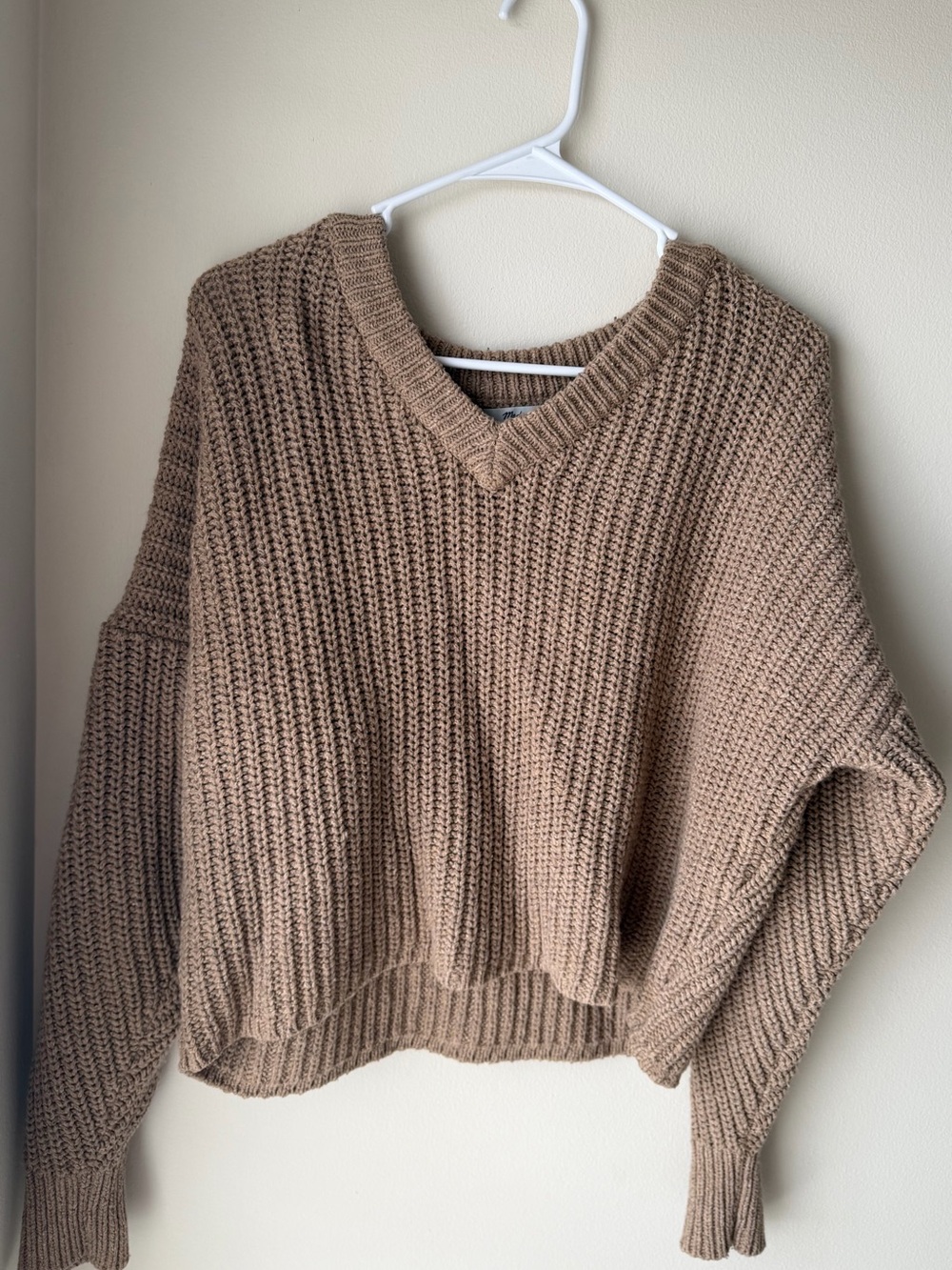 Madewell V-Neck Chunky Knit Sweater in Taupe Brown